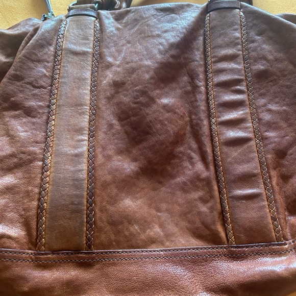 Camel coloured leather bag from Cole Haan. Cross body or shoulder straps. - Picture 2 of 6